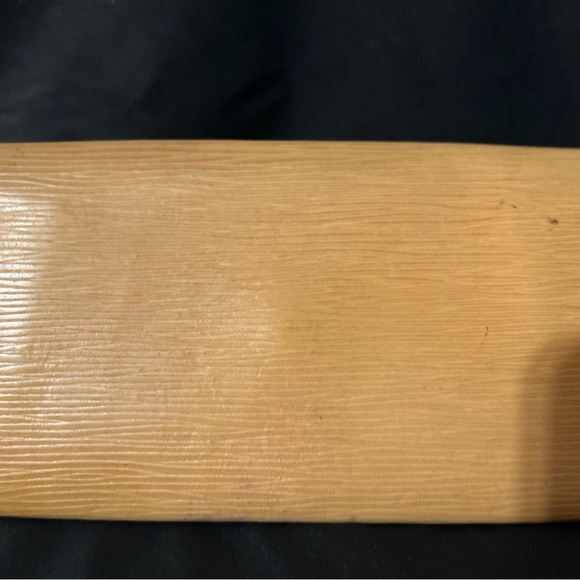 Pre-loved Tan Leather Wallet